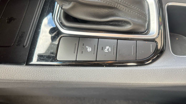 Hyundai IONIQ 1.6 GDi Hybrid Premium 5dr DCT Hybrid Hatchback